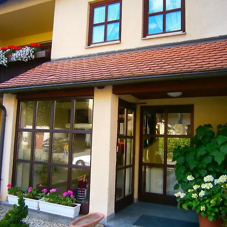 Drei Linden Hotel 3*